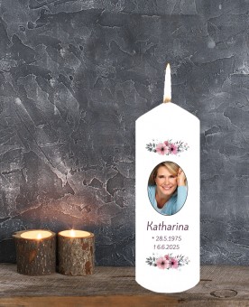Gedenkkerze Blumen weiss, groß 